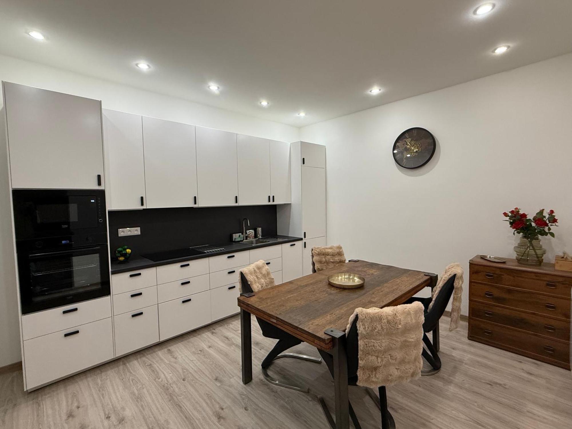 Lilly Apartmán *
